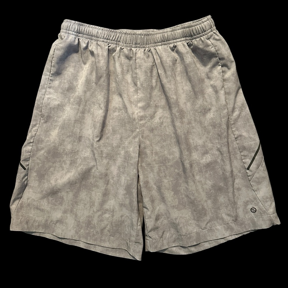 Etonic Shorts with pockets RN 83394 Size Med 8” inseam